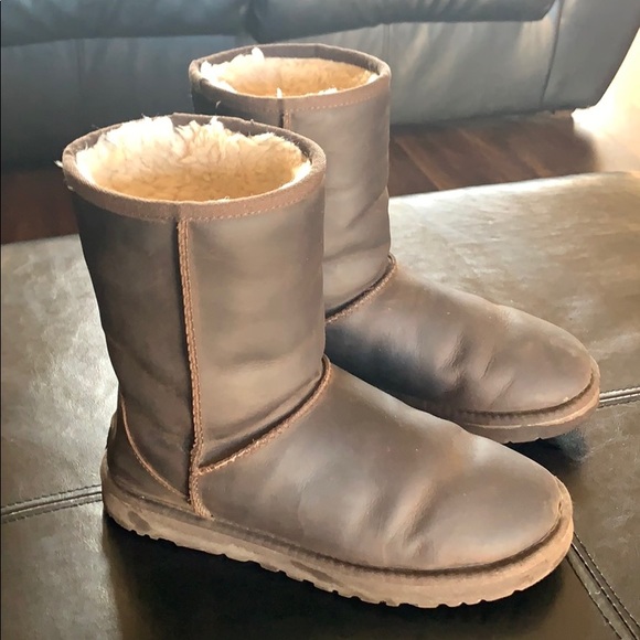 UGG Womens Classic Short BROWNSTONE Leather Boots - Picture 2 of 6